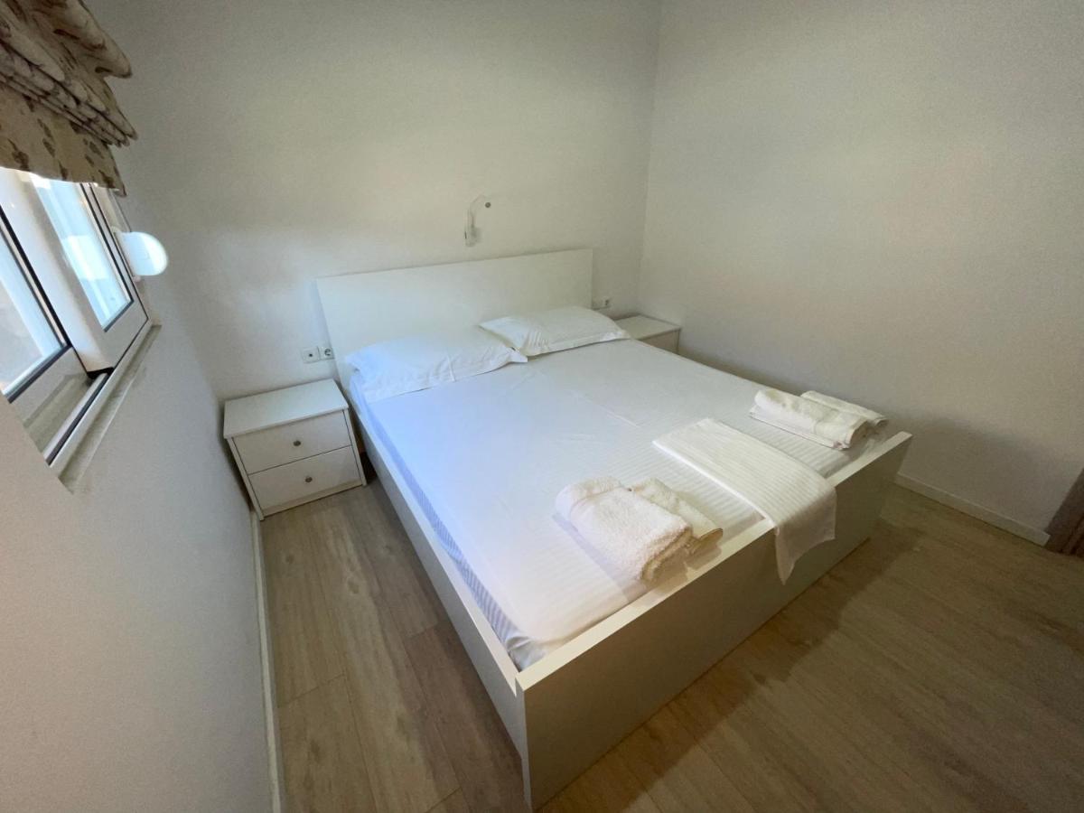 סרנדה Garden Villa Apartments מראה חיצוני תמונה