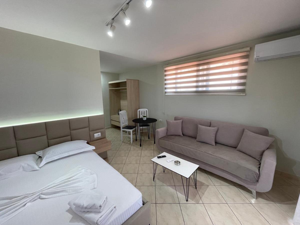 סרנדה Garden Villa Apartments מראה חיצוני תמונה