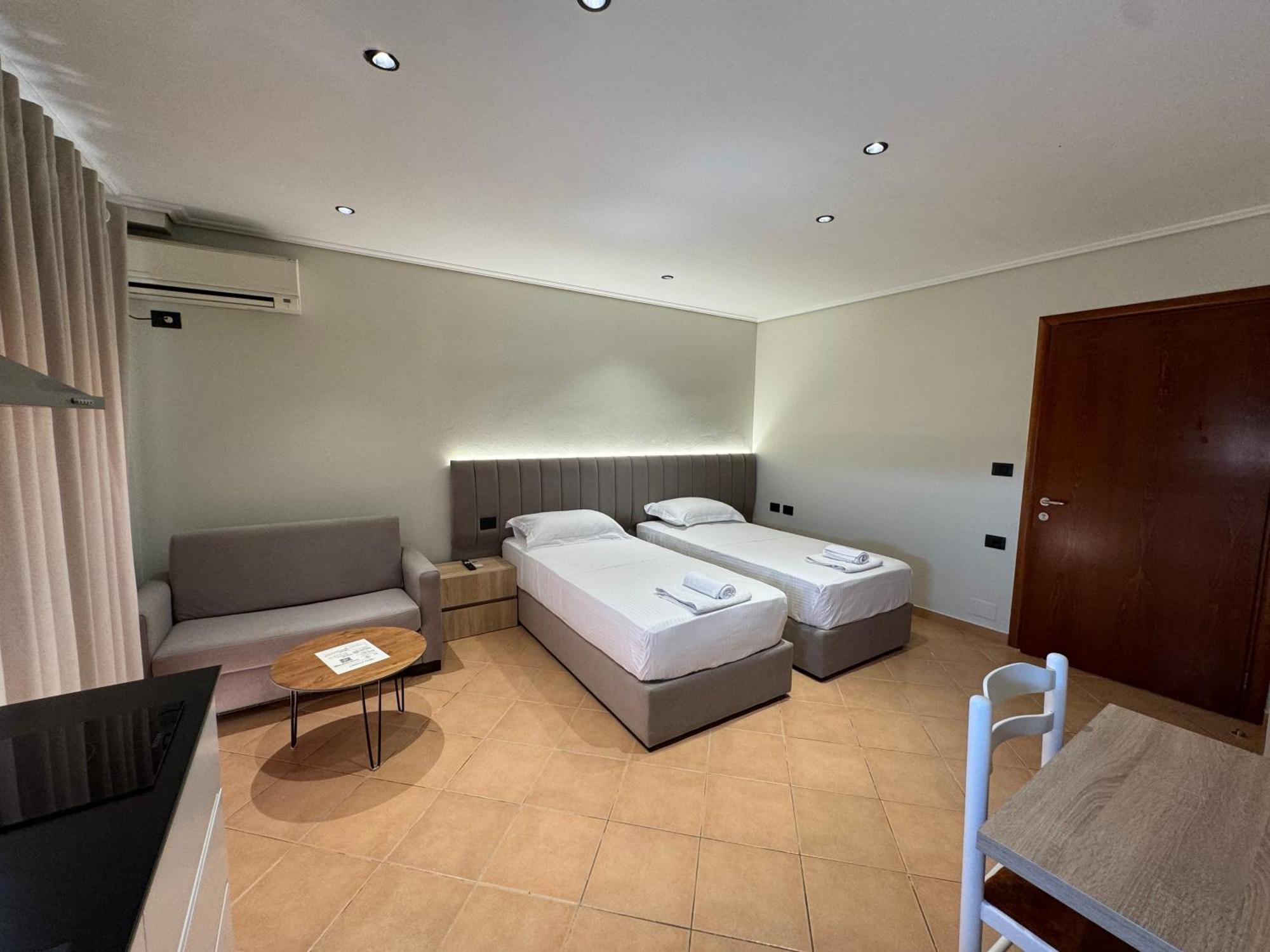 סרנדה Garden Villa Apartments מראה חיצוני תמונה